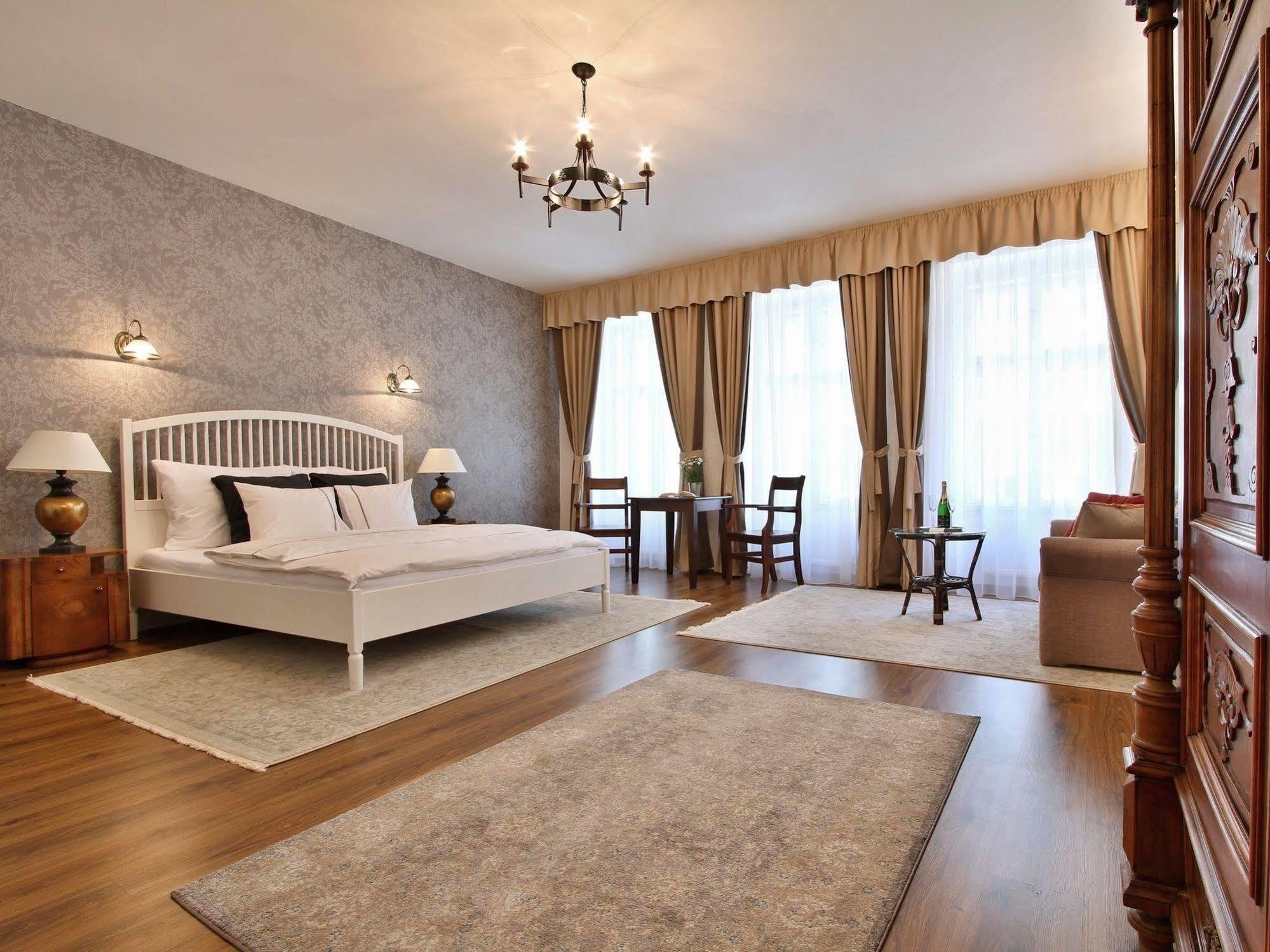 U Suteru 3* Prague