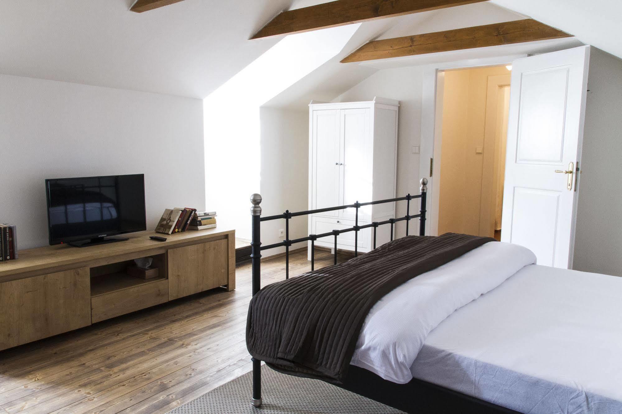 U šuterů Hotel 3*